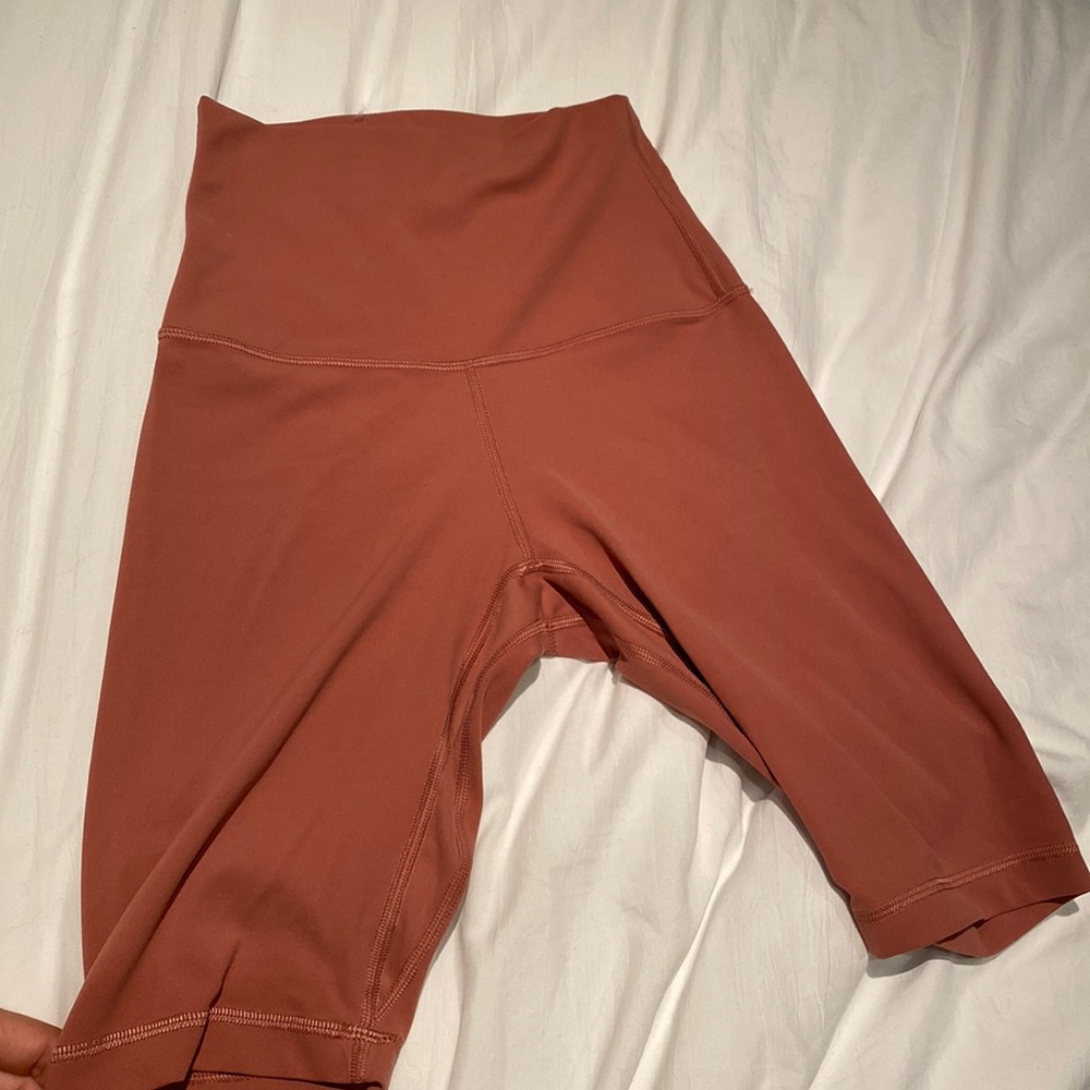 Lululemon shorts size 4